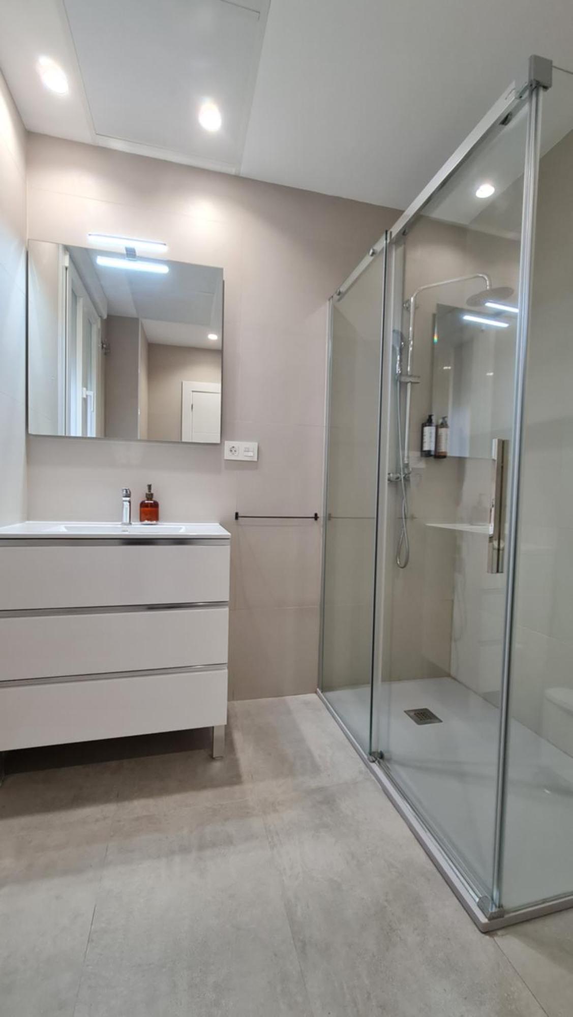 Navas 101 Cosmopolitan Loft Apartment Гранада Екстериор снимка